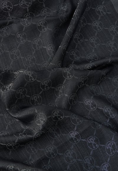 Čierna látka s jemným vzorom prepletených kruhov a symbolov. Textúra pôsobí hladko s jemným leskom.