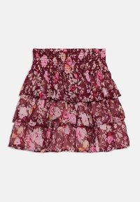 Jupe à volants florale en bourgogne profond avec des couches froncées. Dotée d'une taille élastique froncée et d'un mélange de motifs floraux roses et jaunes.