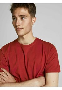 Jack & Jones JJENOA TEE CREW NECK - T-Shirt basic - red dahlia