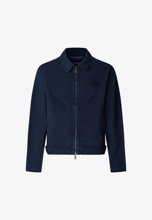 Giacca blu navy con cerniera, collo, maniche lunghe, tasche laterali, regolazione in vita e logo ricamato sottile sul petto a sinistra.