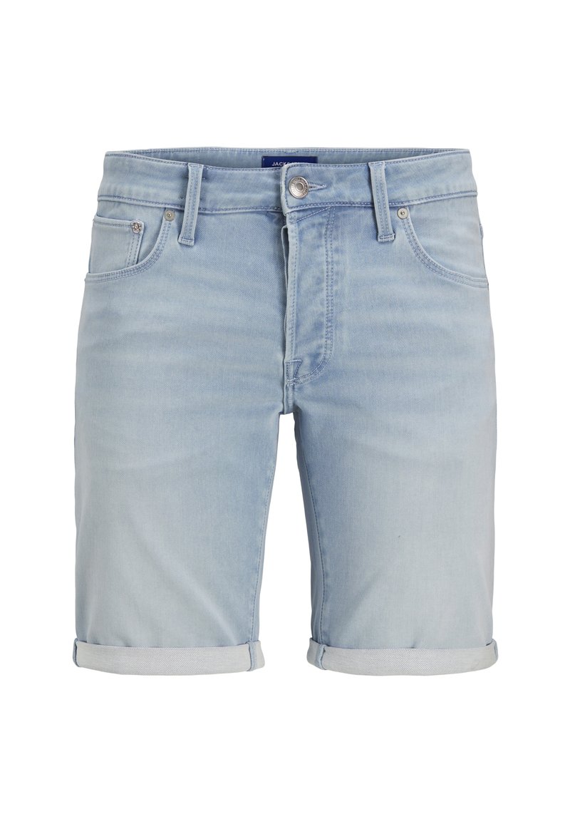 Lyseblå denimshorts med opfoldede kanter, der har en knap- og lynlåsåbning samt fem-lomme-design. Glat tekstur og afslappet pasform.