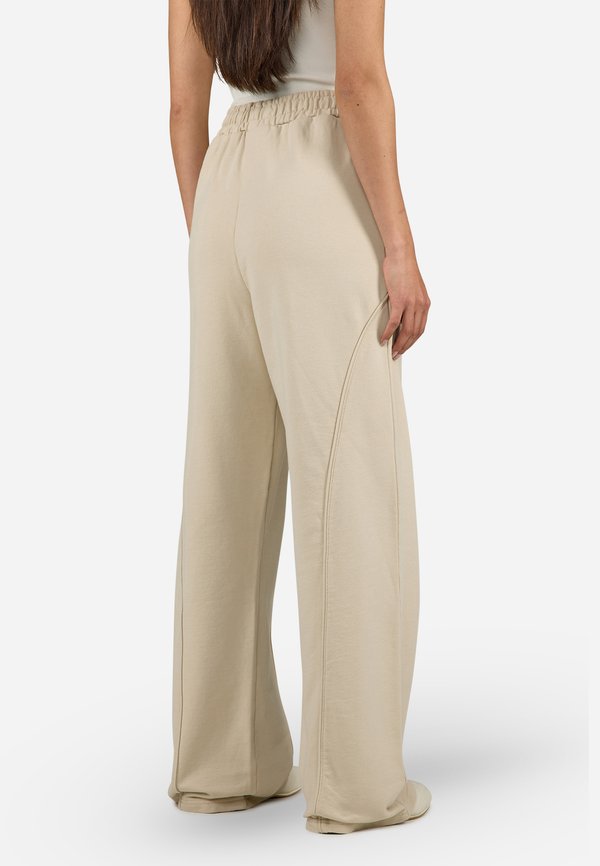 NUEVA LOOSE SWEAT PANTS - Tracksuit bottoms - washed light beige4