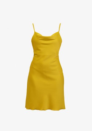 Żółta sukienka na ramiączkach z cienkimi, regulowanymi paskami, gładka w dotyku, o długości do kolan i subtelnie połyskująca.