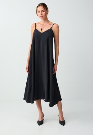 Jimmy Key, V-NECK STRAPPY RELAXED-FIT MIDI DRESS - Jurk - black