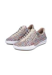 Baskets tissées multicolores avec une tige en textile beige, bout rond, semelle blanche et détail de zip sur le côté pour un enfilage facile.