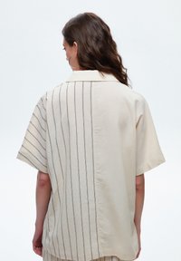 adL Hemdbluse - striped beige