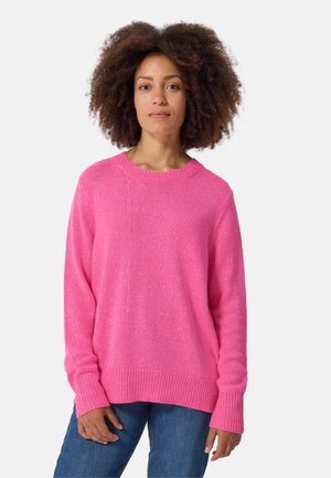 Maglione rosa lavorato a maglia con scollatura rotonda, maniche lunghe e polsini a coste. Presenta una superficie testurizzata con sfumature sottili, creando un aspetto vivace.