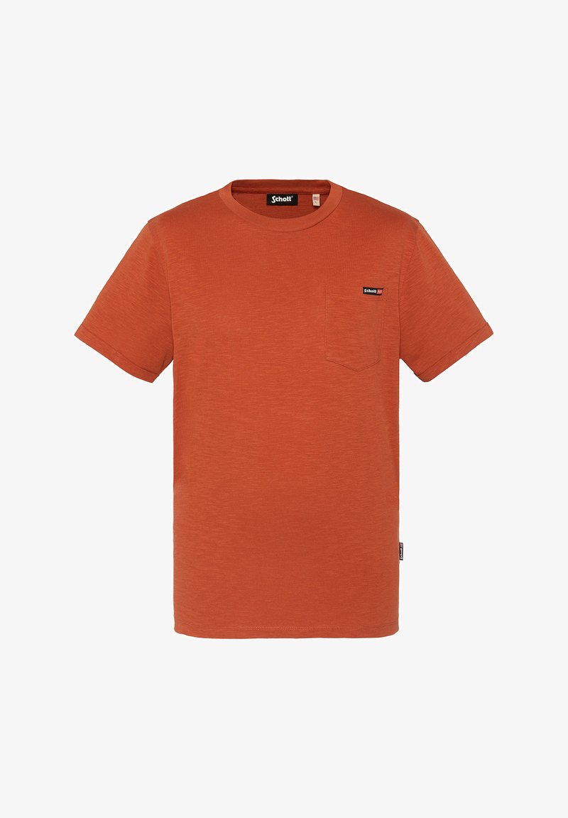 Pomarańczowa koszulka z krótkim rękawem, wykonana z fakturowanej tkaniny, z kieszenią po lewej stronie z kontrastową metką z logo. Okrągły dekolt w serek.