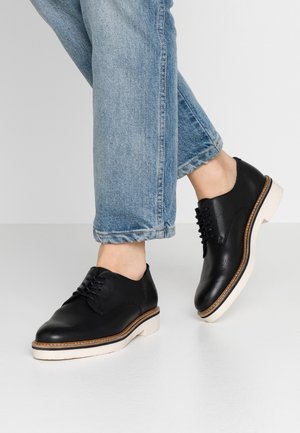 Lace-ups - black