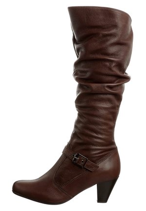 Boots - brown