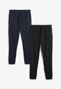 Vald, black navy cuffed