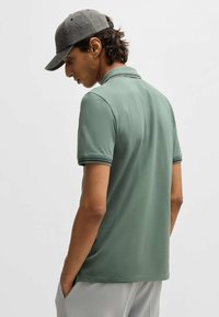 HUGO DINOSO - Poloshirts - open green three