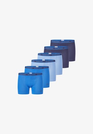 Set di sei boxer da uomo in diverse tonalità di blu, con elastici in vita che riportano il nome del marchio "Schiesser" in colori a contrasto.