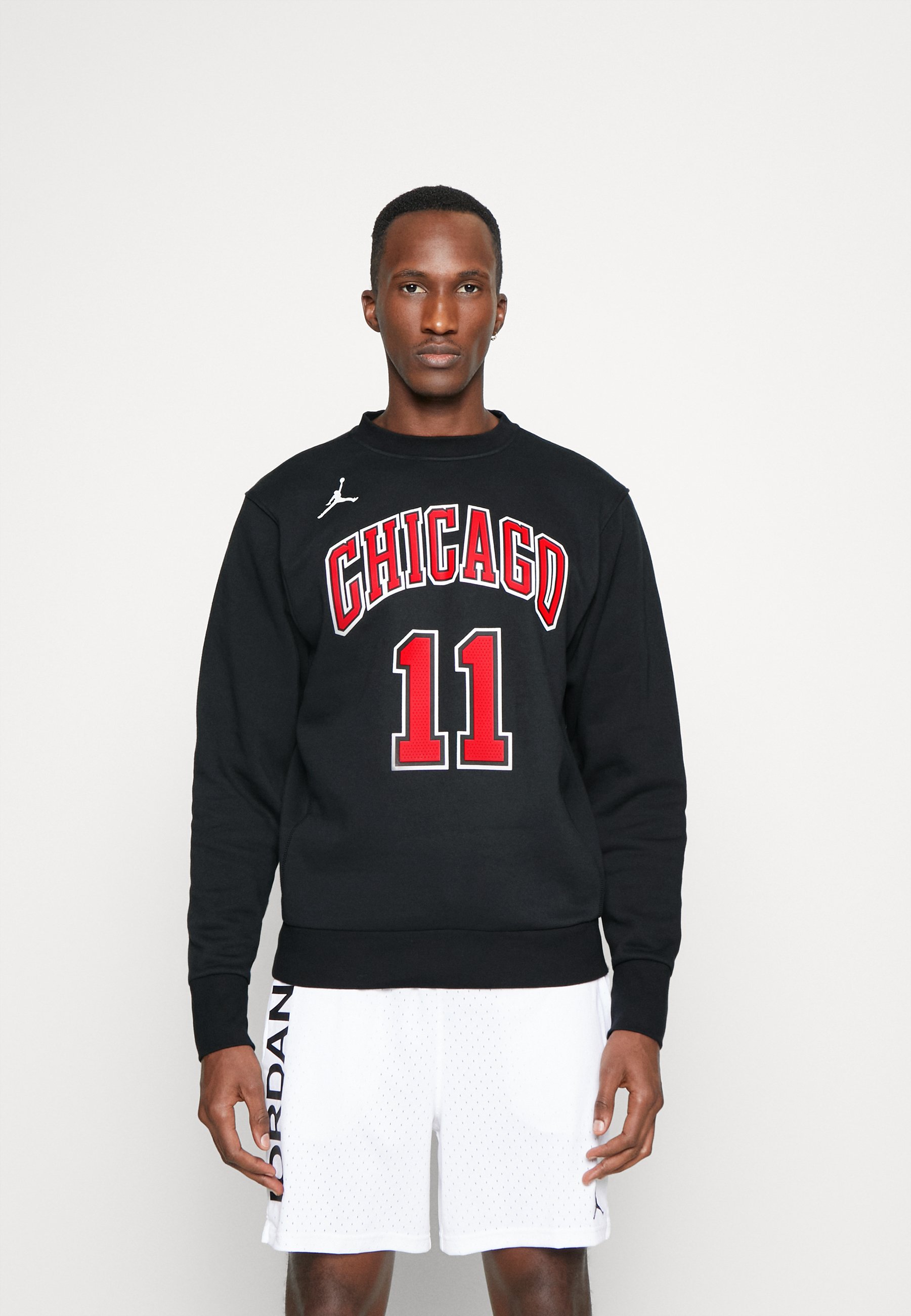 chicago bulls crewneck