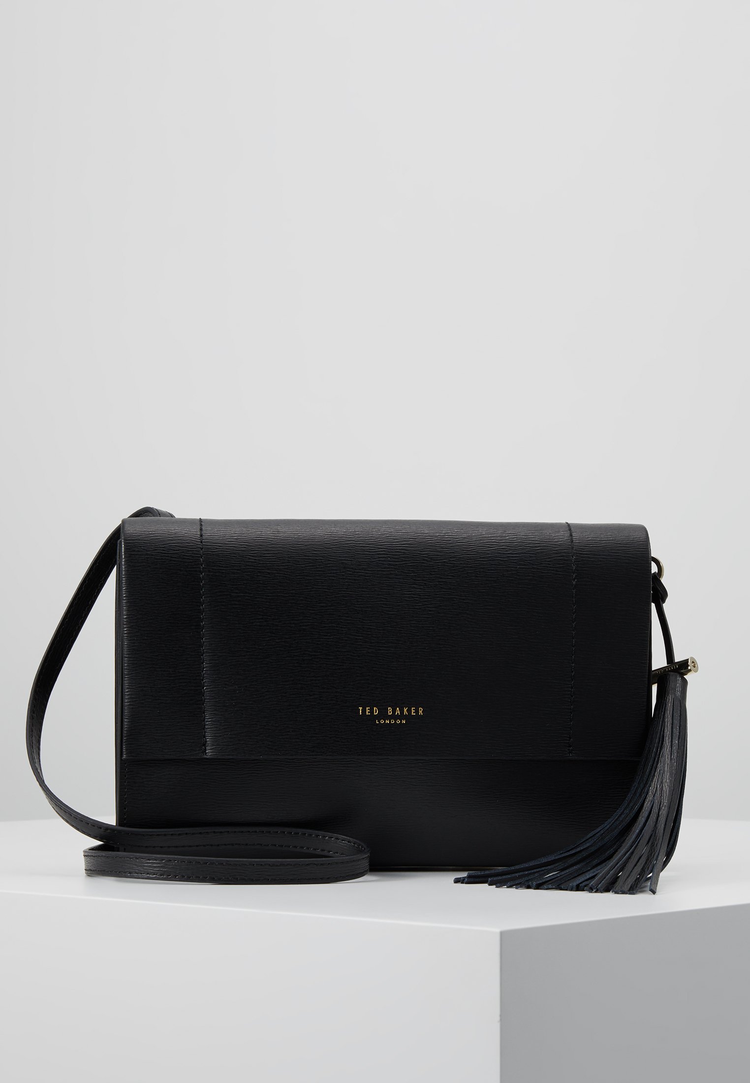 Ted Baker NATALEI Skulderveske black Zalando.no Ted Baker NATALEI Skulderveske taupe Zalando.no
