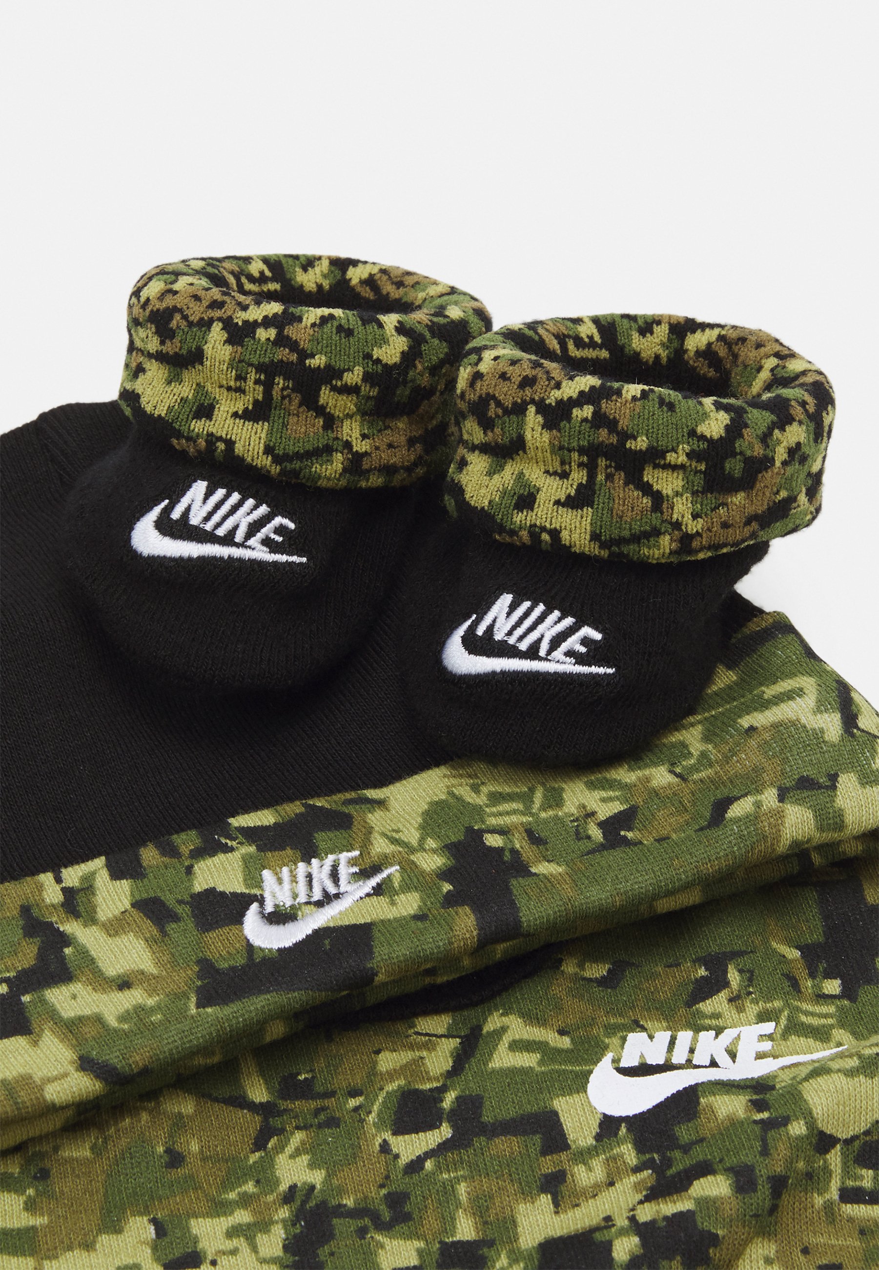 nike camo set