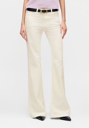 TROPEA HIGH RISE - Τζιν καμπάνα - marshmallow