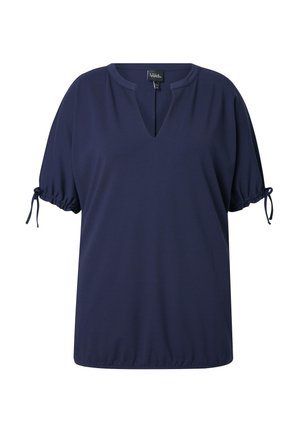 Mørkeblå kortærmet top med V-udskæring, samlede ærmer med snore, og en afslappet pasform. Stoffet ser glat og let ud.