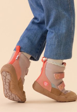 Affenzahn, UNISEX - Winter boots - korall