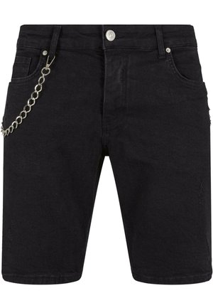 Shorts en denim noir à coupe droite, dotés d'une chaîne attachée à une passante de ceinture et de détails subtilement usés. Convient pour une tenue décontractée.