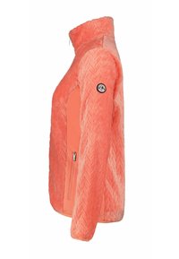 Koraalroze dames fleecejack met een getextureerd chevronpatroon, hoge kraag, ritssluiting zijzak en ronde zwarte logopatch op de mouw.