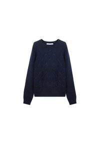 Pull en maille bleu marine avec manches longues et un motif géométrique texturé sur le devant, doté d'un col rond.