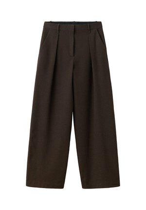 Pantalones de pierna ancha de color marrón oscuro con trabillas para el cinturón, bolsillos laterales y cierre delantero de cremallera sobre fondo blanco.