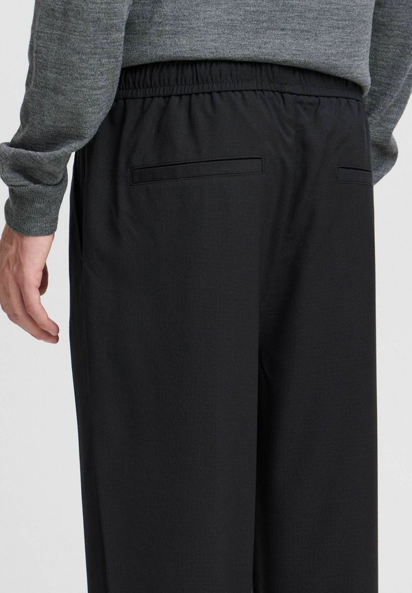 CFHAAKAN RELAXED FIT - Suit trousers4