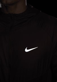 Nike Performance SPHERE MILER - Running jacket - burgundy crush burgundy crush