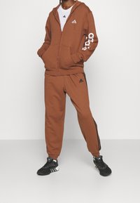 adidas Sportswear Mikina na zip - brown