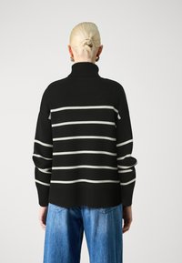 Selected Femme Jumper - black