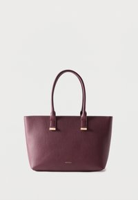 Unselected, bordeaux