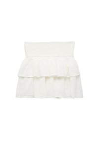 Vit off-shoulder smockat linne med dubbel lager volangkant som har subtil blommönstring.
