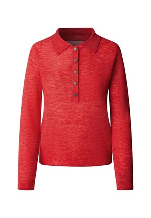 Polo in maglia rossa a maniche lunghe con colletto e cinque bottoni metallici sulla parte anteriore centrale.