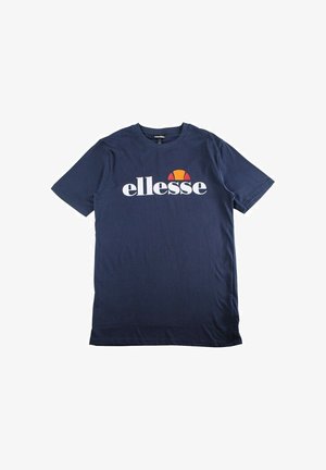 T-shirt en coton bleu marine, manches courtes, col rond, avec le logo blanc "ellesse" et une icône de soleil rouge et orange imprimée au-dessus. Position à plat.