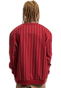 Karl Kani SMALL SIGNATURE ZICZAC PINSTRIPE CREW - Sudadera - darkred offwhite