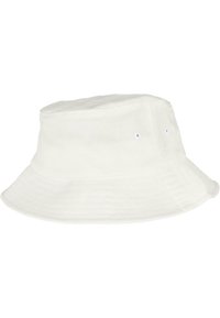 Chapeau seau en coton blanc avec un large bord flottant, présentant une texture lisse et deux petites aérations en œillet sur les côtés pour la respirabilité.