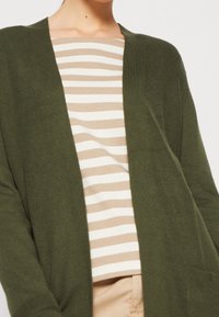 GAP Kofta - khaki