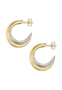 Goldene und silberne Creolen mit gebürsteter Textur, die eine Halbmondform und einen dekorativen Steckverschluss aufweisen.