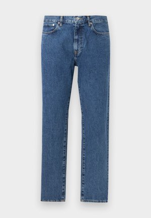Jean en denim bleu à jambes droites avec cinq poches, fermeture par bouton et fermeture éclair, présenté à plat sur un fond gris clair.