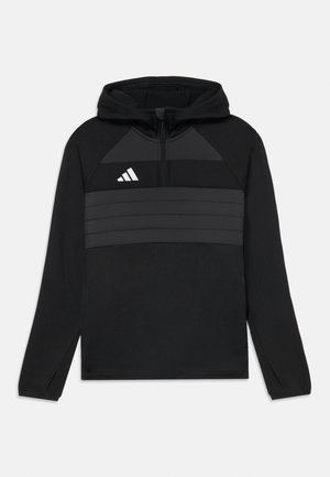 Sort hoodie med halv-zip design, hætte og kontrasterende mørkegrå striber henover brystet. Fremstillet af struktureret stof.