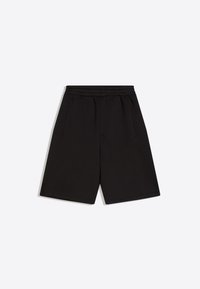 Sorte knælange shorts med elastisk taljebånd og sidelommer, lagt fladt på hvid baggrund.