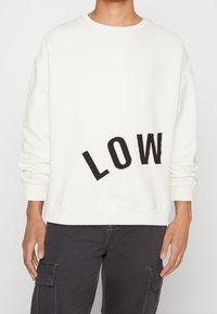 LOW LIGHTS STUDIOS® Mikina - off-white