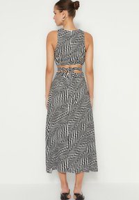 Jupe Trapèze En Jean Femme Trendyol – Noir, 100% Coton, Longueur Maxi, Style Décontracté/chic