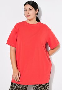 Studio Untold LONGLINE - Jednoduché tričko - light red