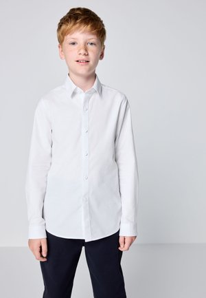Clarks, LONG SLEEVE FIT - OXFORD SHORT SLEEVE SHIRT . - Skjorter - white