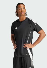 adidas Performance - TIRO - Sporta krekli - black   white Miniatūras attēls 1