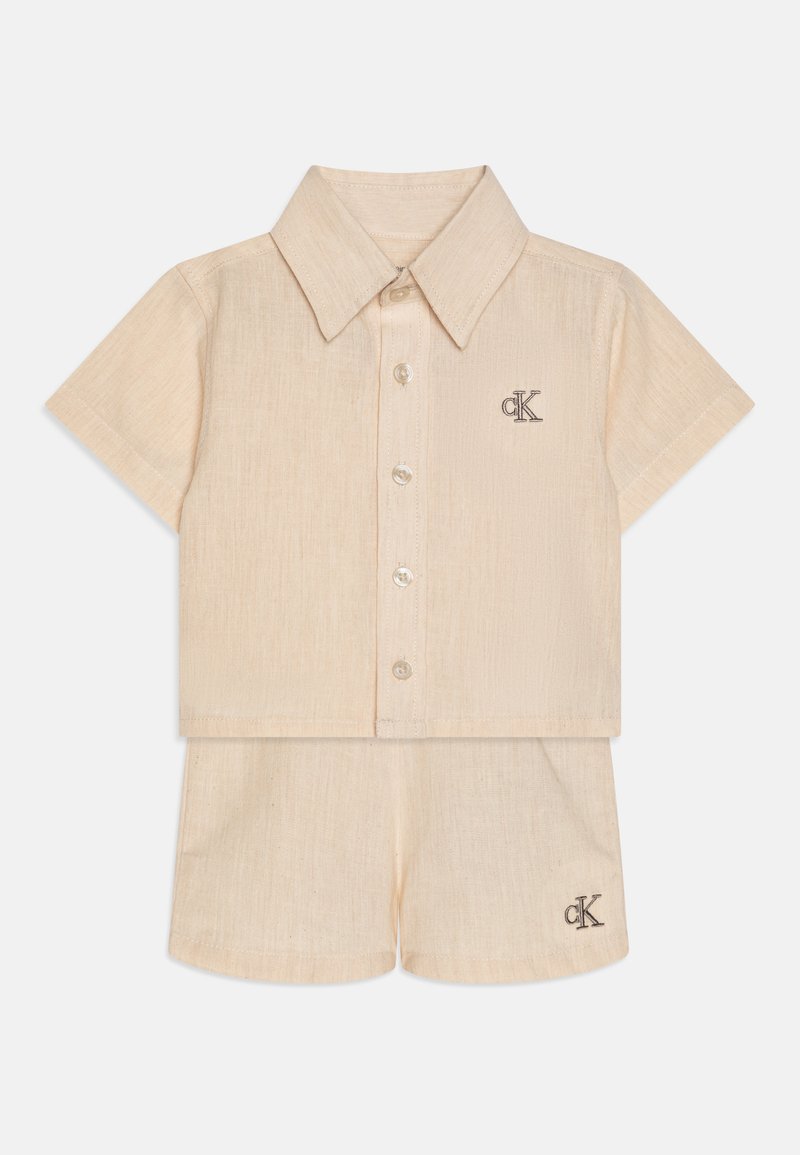 Calvin Klein Jeans UNISEX SET - Šorti - oyster gray