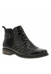 Stivale nero alla caviglia con finitura in pelle verniciata che presenta una trama rettile e una piccola fibbia decorativa di lato. Tacco in legno basso.