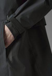 Thumbnail Image 4